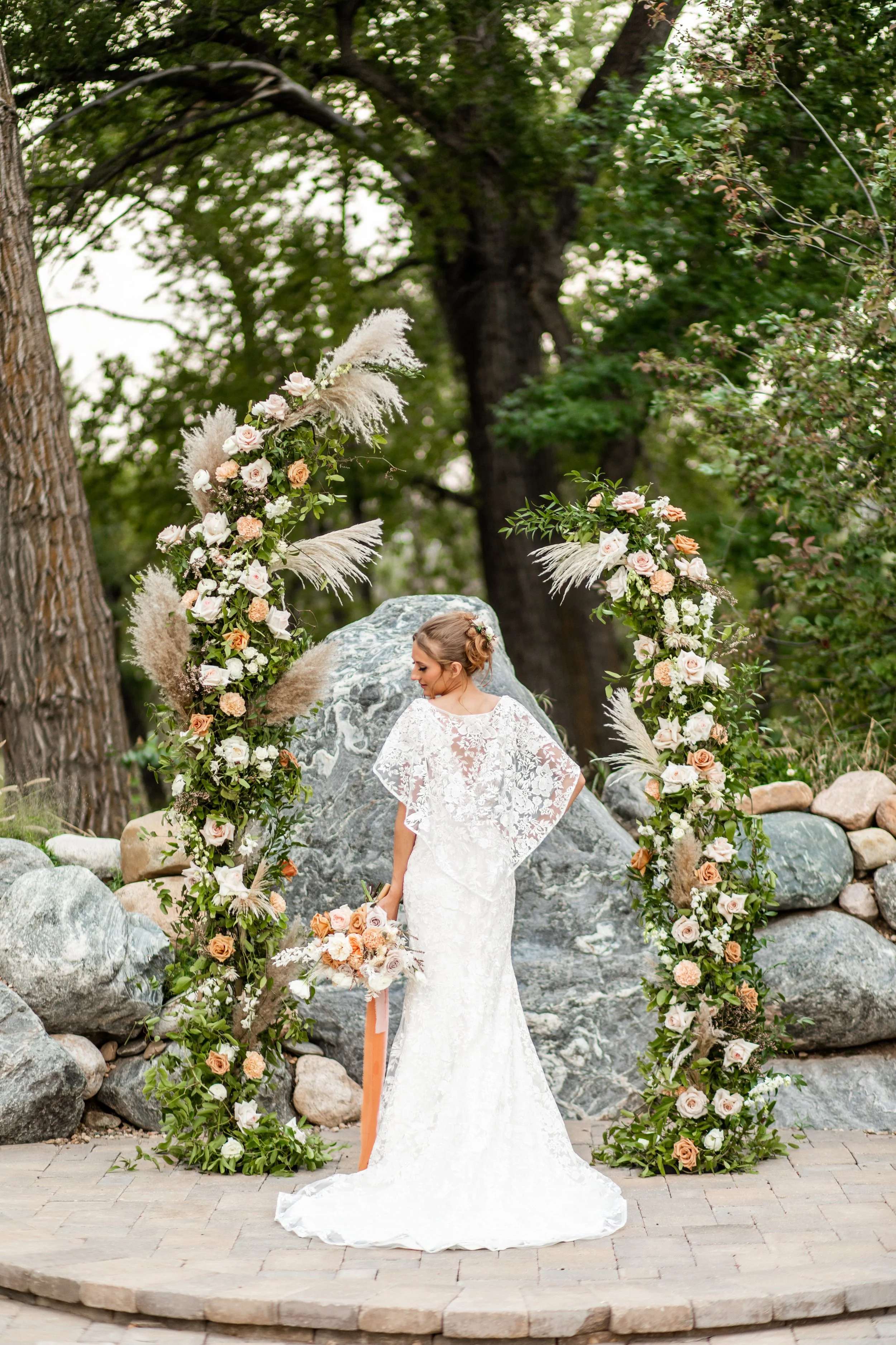 A Guide to Building a Free Standing Invisible Floral Arch